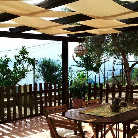 Casa Vacanze Marale Кастельмола Экстерьер фото