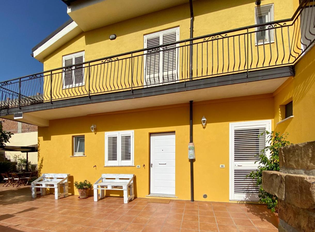 Casa Vacanze Marale Кастельмола Экстерьер фото